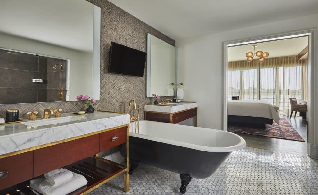 where to stay in baltimore, downtown baltimore