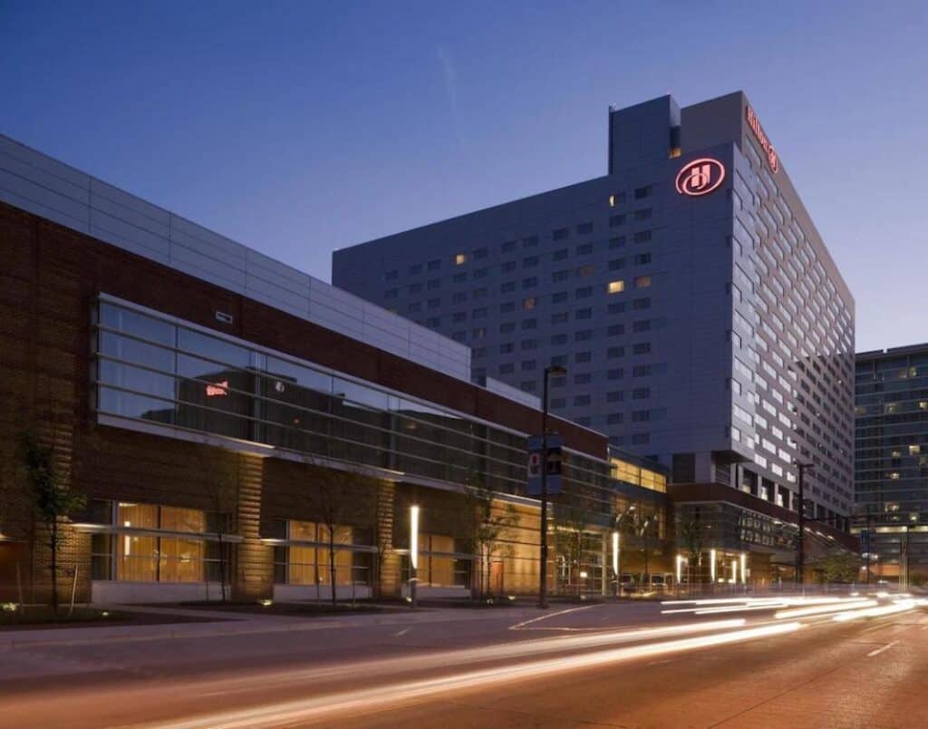 HOTELS with indoor pool hilton baltimore inner harbor