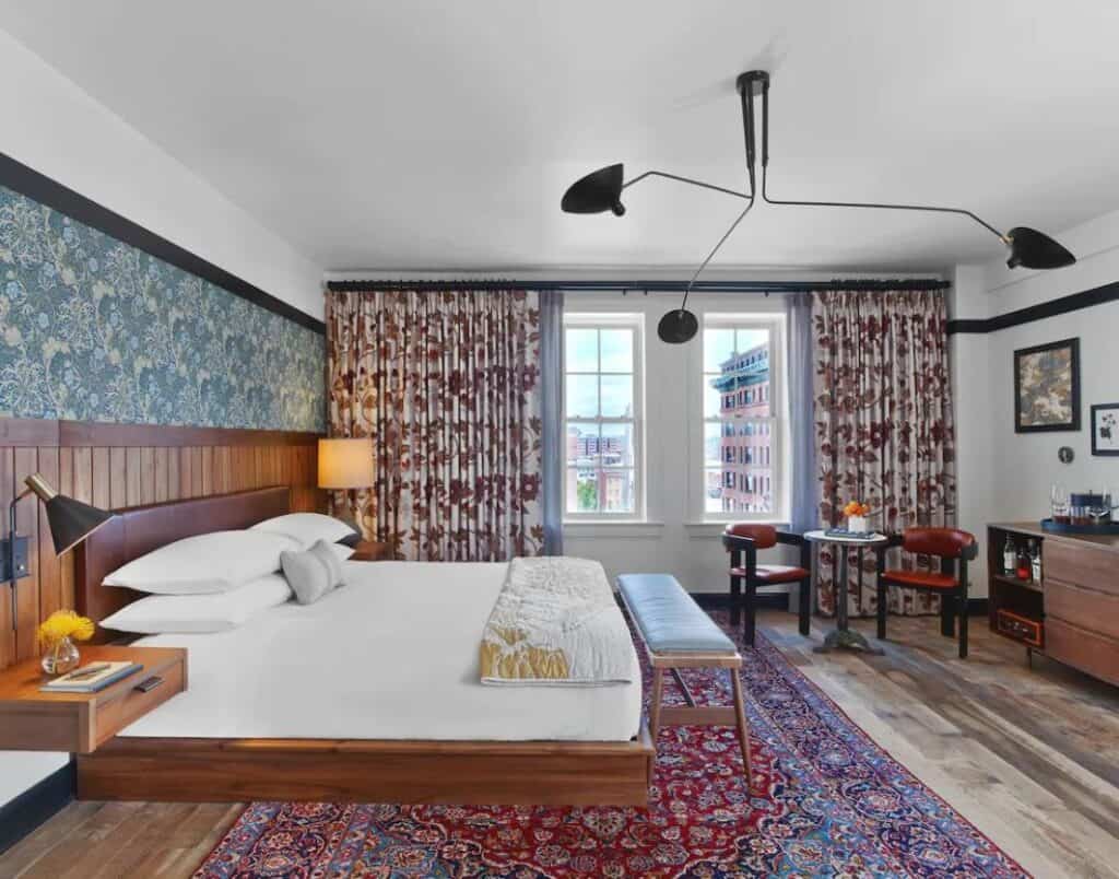where to stay in Baltimore