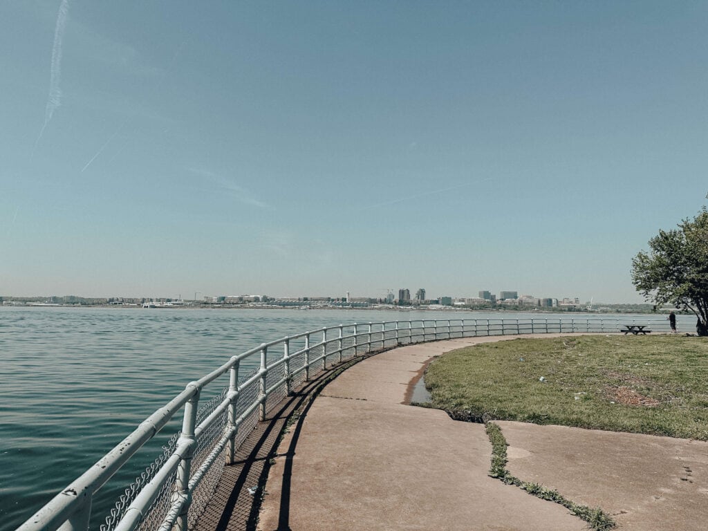 View across the river from East Potomac Park